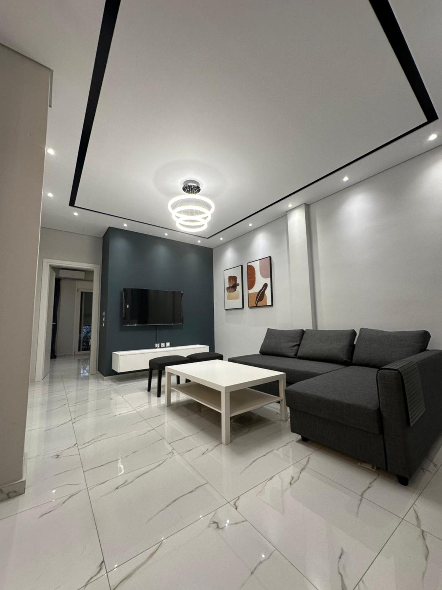 Warm And Modern Brand New Apartment Piraeus Luaran gambar