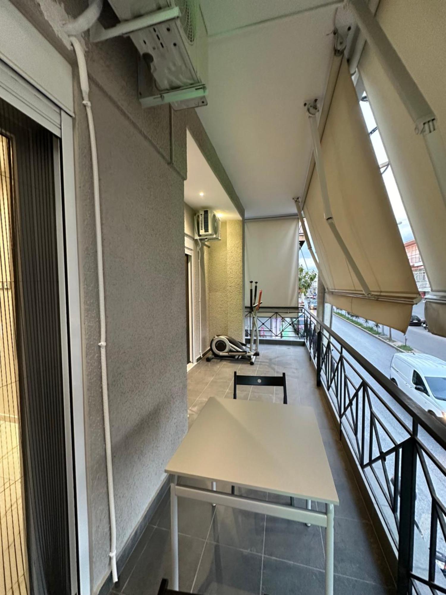 Warm And Modern Brand New Apartment Piraeus Luaran gambar